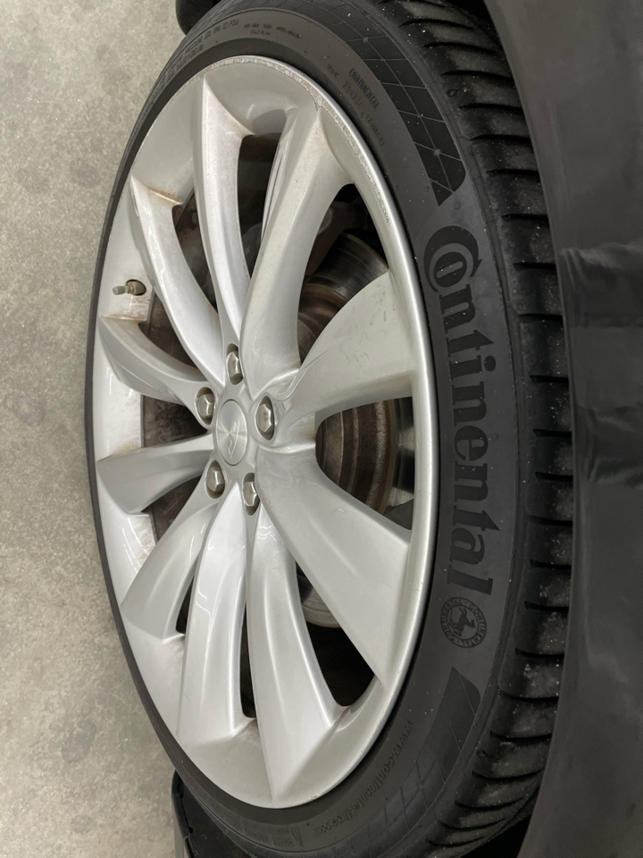 Tesla Model S 4dr Sdn 2013