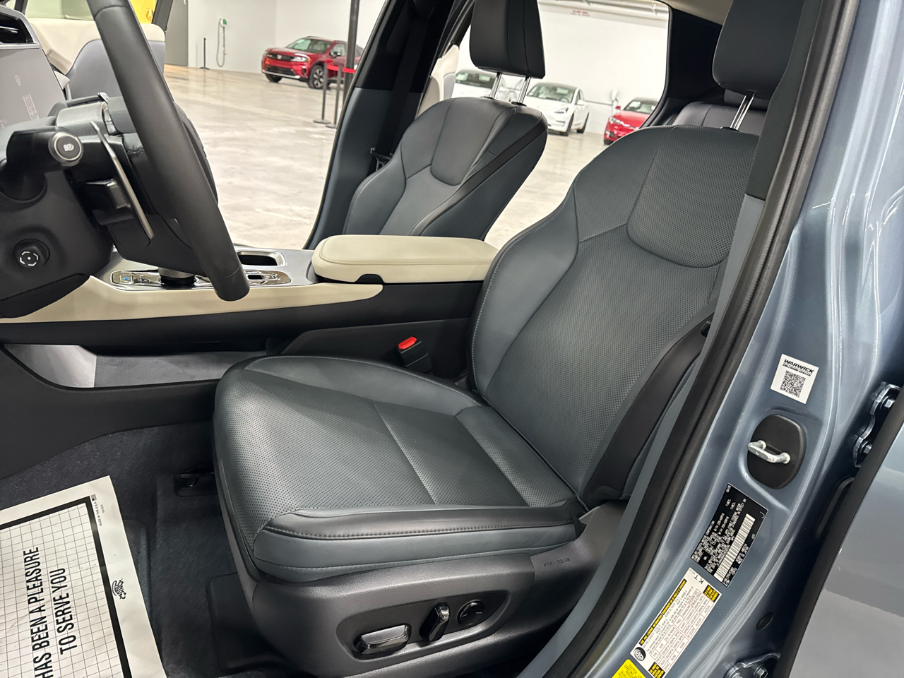 Lexus RZ RZ 450e AWD 2025