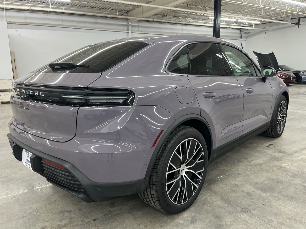 Porsche Macan Electric 4 AWD 2024