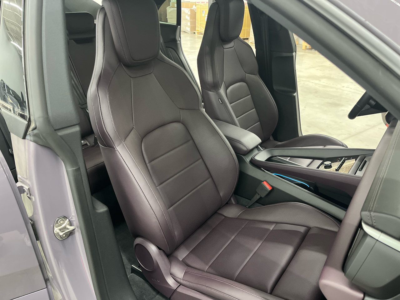 Porsche Macan Electric 4 AWD 2024