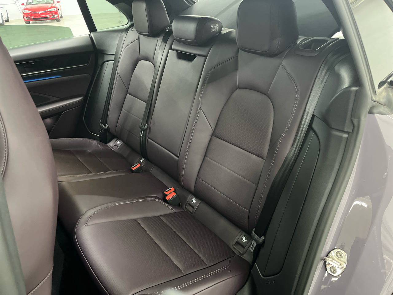 Porsche Macan Electric 4 AWD 2024