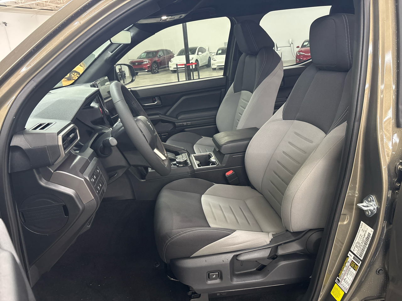 Toyota Tacoma 4WD TRD Sport Hybrid Double Cab 5' Bed AT (Natl) 2025