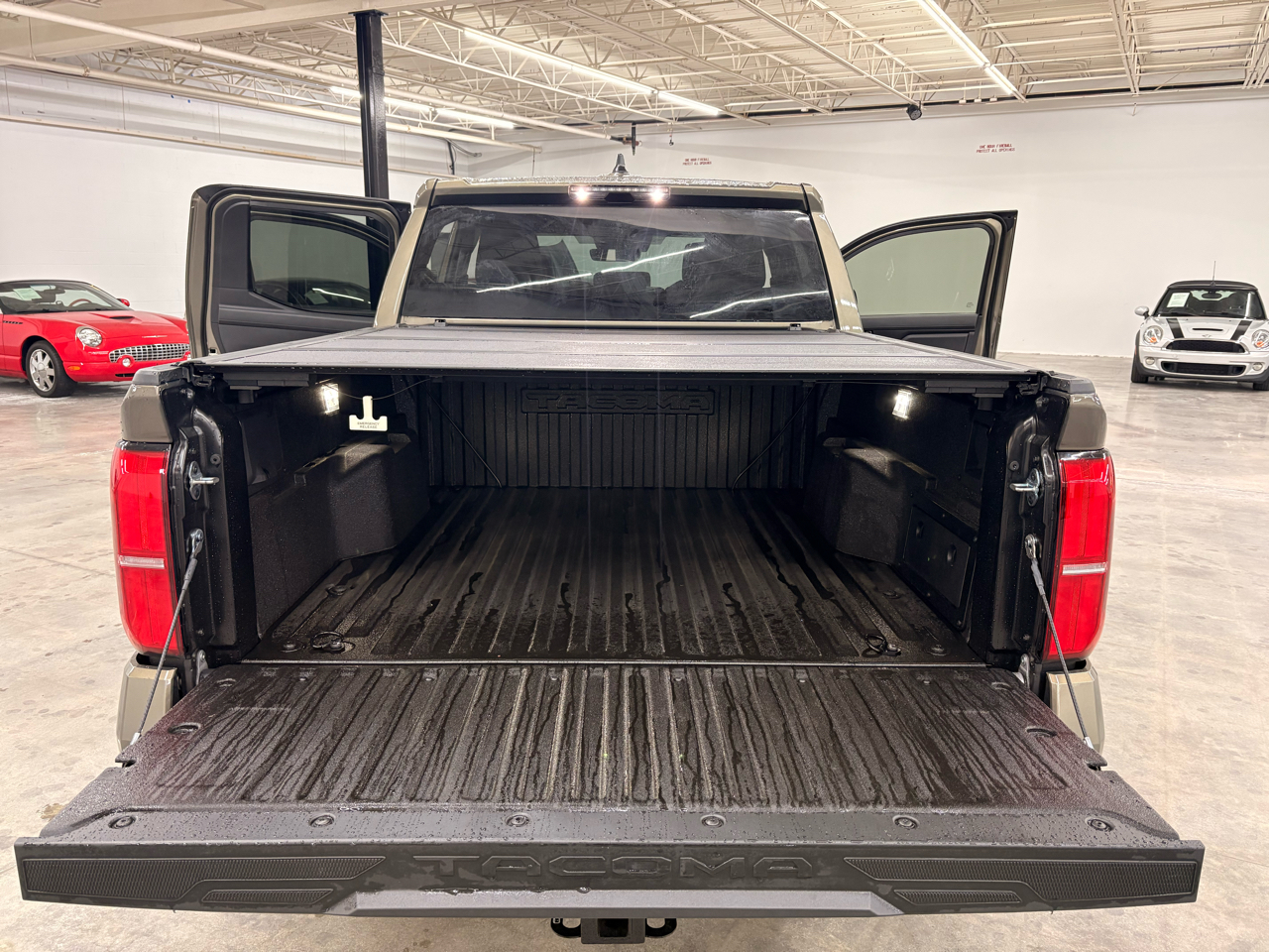 Toyota Tacoma 4WD TRD Sport Hybrid Double Cab 5' Bed AT (Natl) 2025