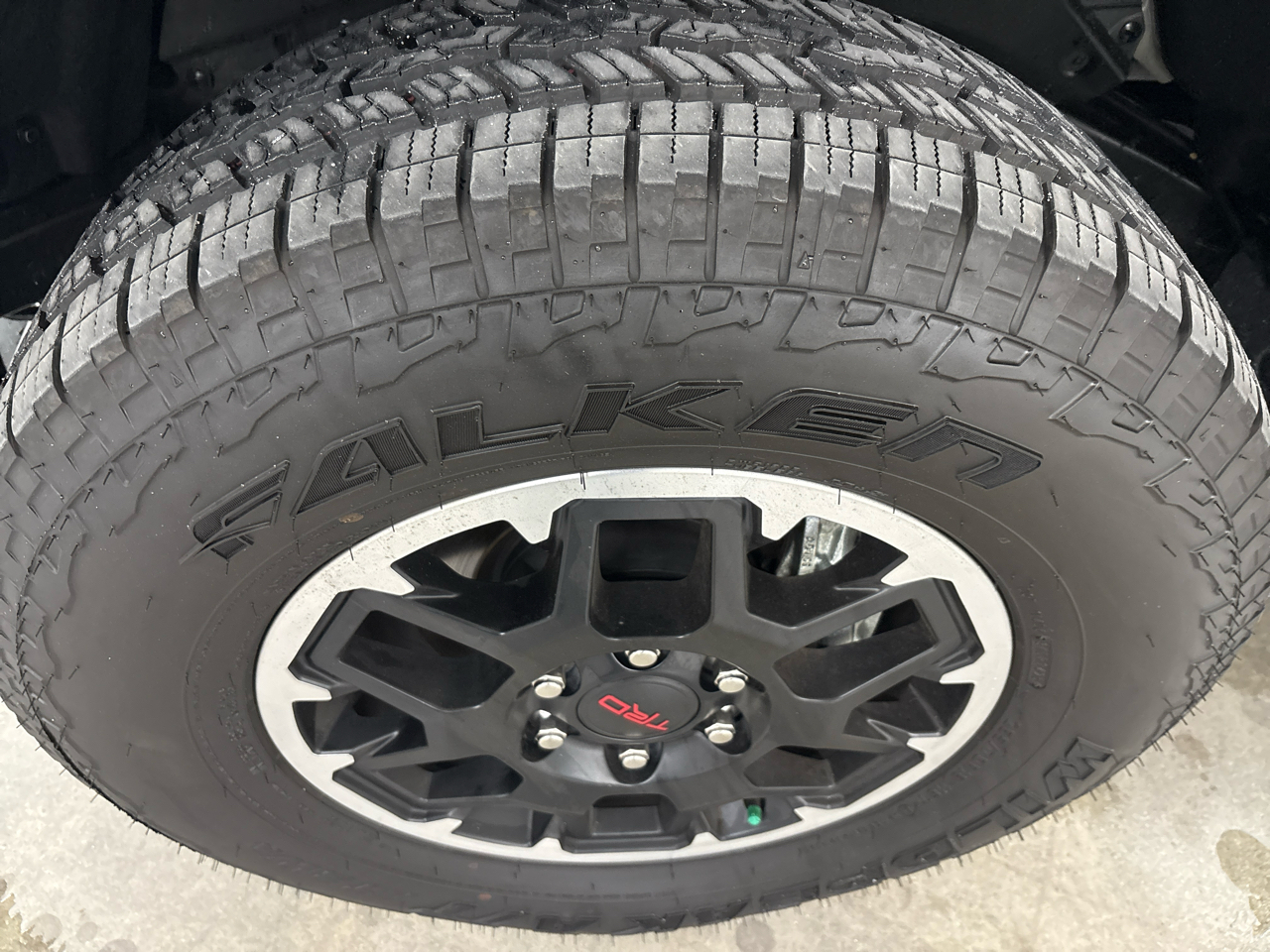 Toyota Tacoma 4WD TRD Sport Hybrid Double Cab 5' Bed AT (Natl) 2025