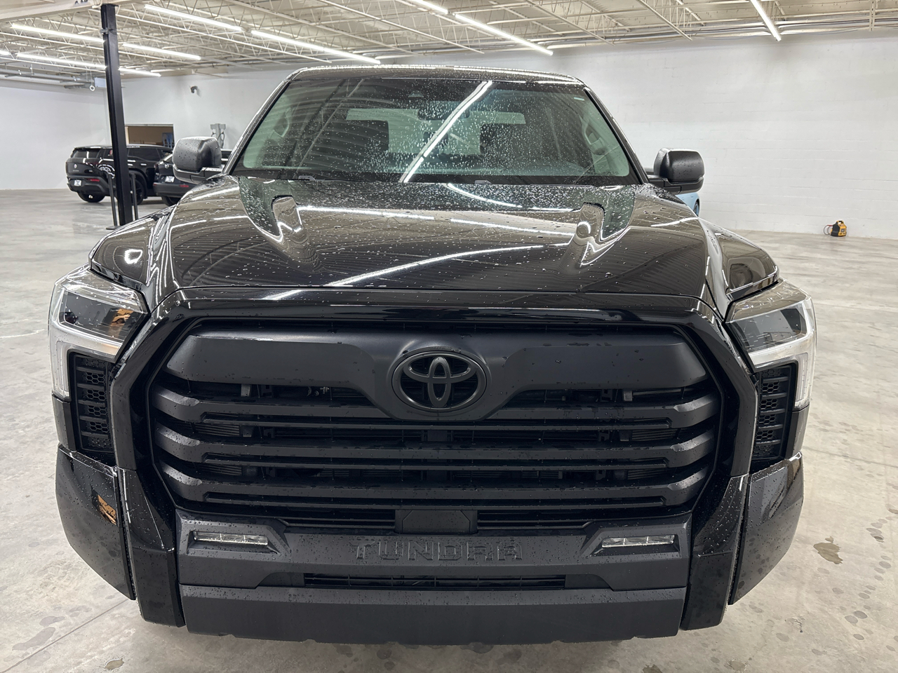 Toyota Tundra 4WD SR5 CrewMax 5.5' Bed (Natl) 2024