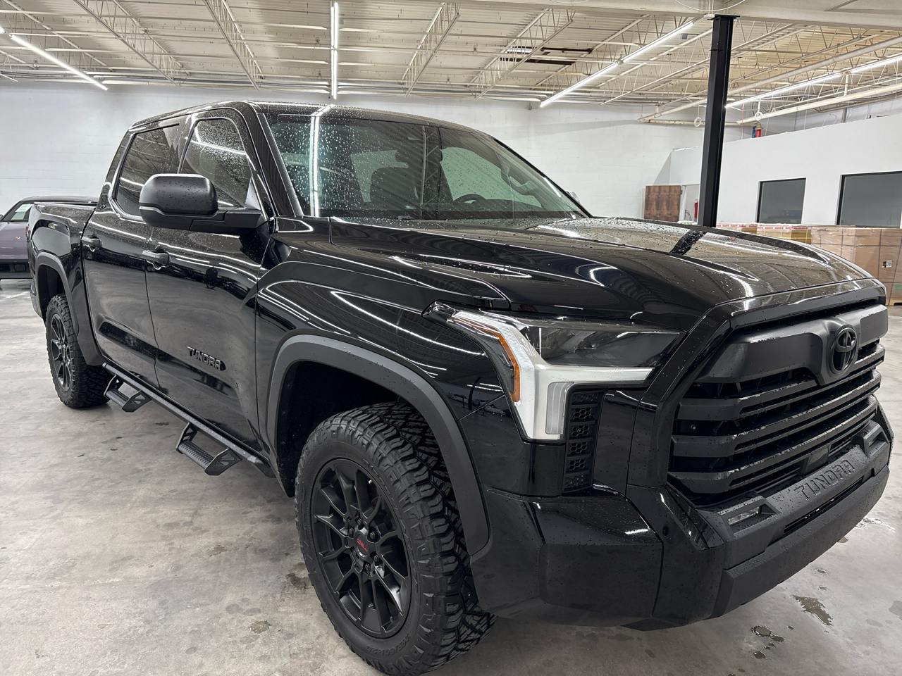 Toyota Tundra 4WD SR5 CrewMax 5.5' Bed (Natl) 2024