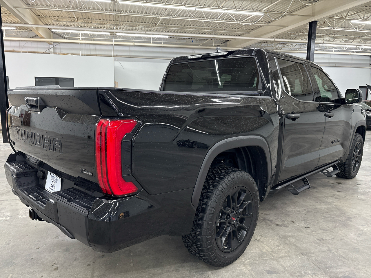 Toyota Tundra 4WD SR5 CrewMax 5.5' Bed (Natl) 2024
