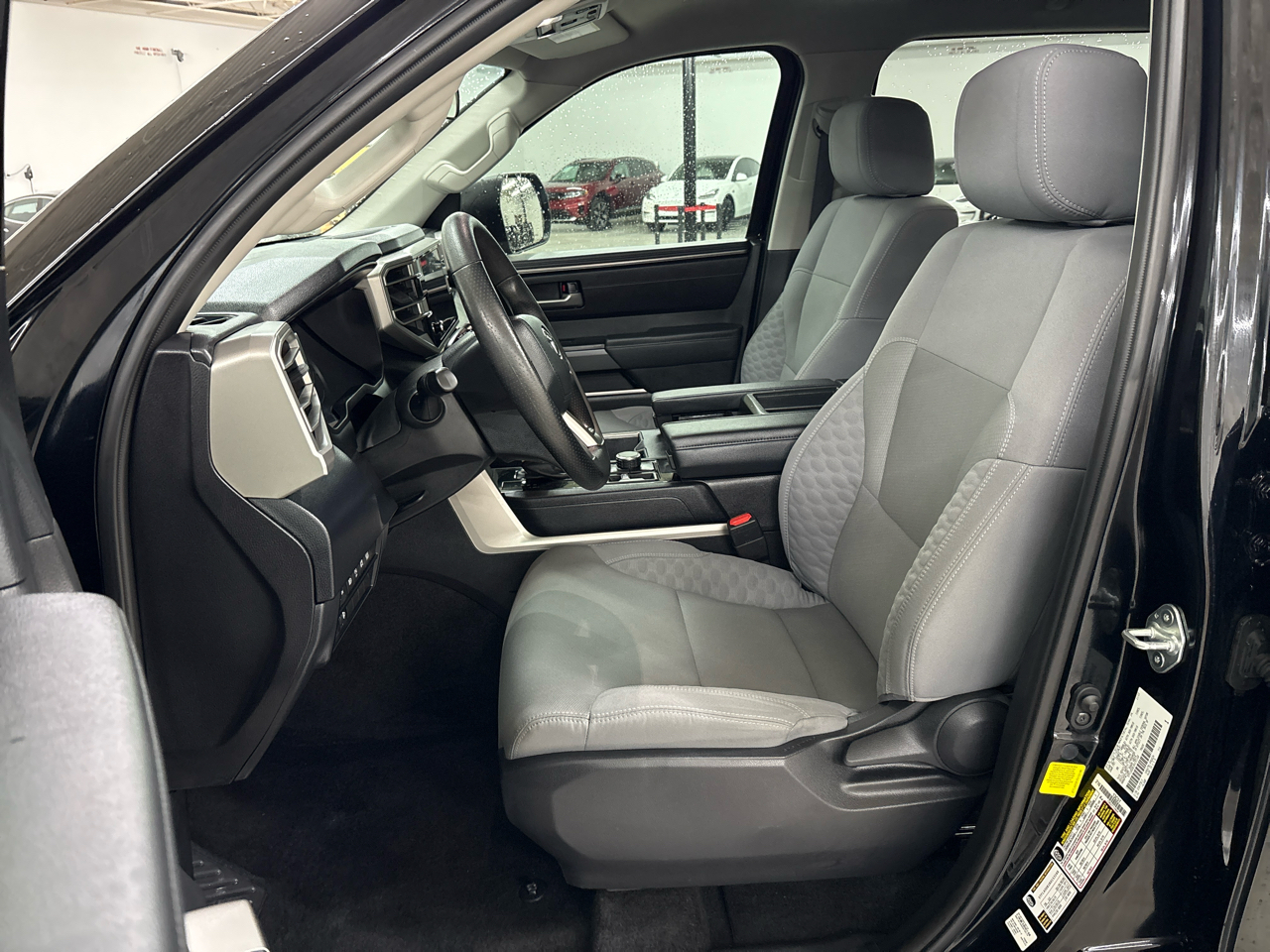 Toyota Tundra 4WD SR5 CrewMax 5.5' Bed (Natl) 2024