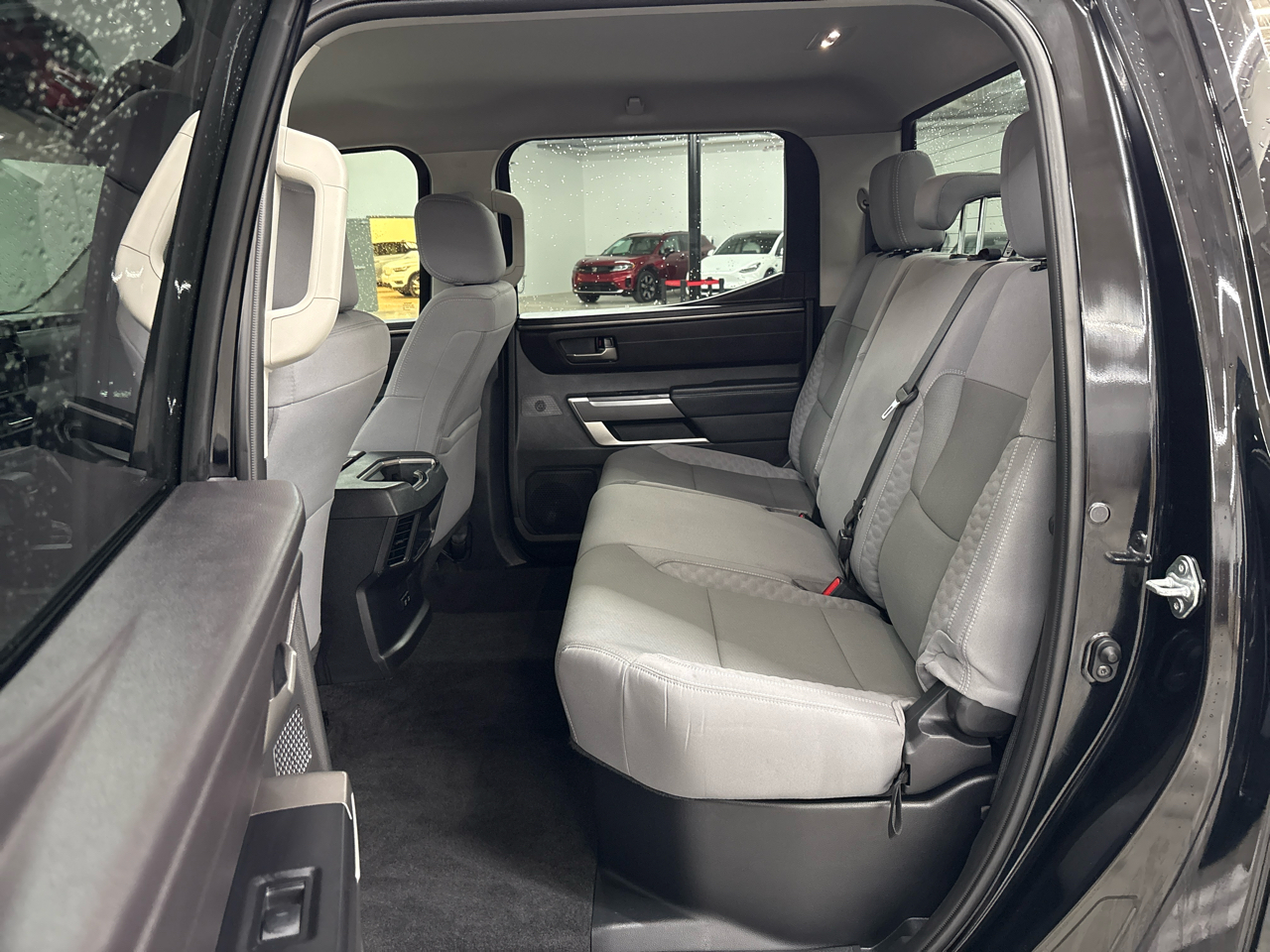 Toyota Tundra 4WD SR5 CrewMax 5.5' Bed (Natl) 2024