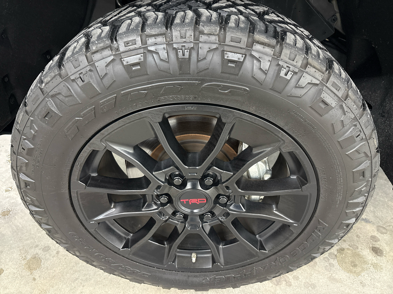 Toyota Tundra 4WD SR5 CrewMax 5.5' Bed (Natl) 2024