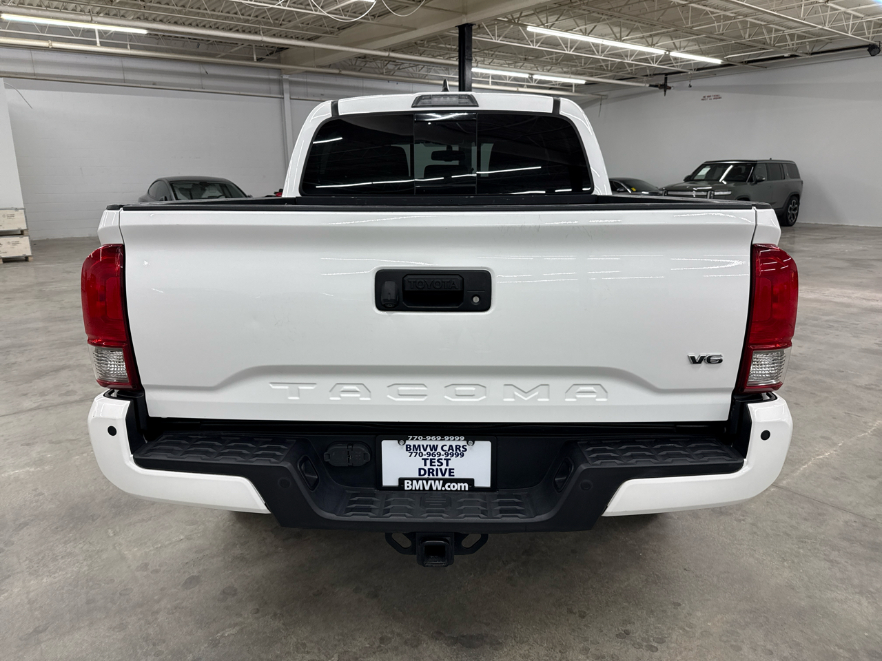 Toyota Tacoma TRD Off Road Double Cab 5' Bed V6 4x4 MT (Natl) 2017