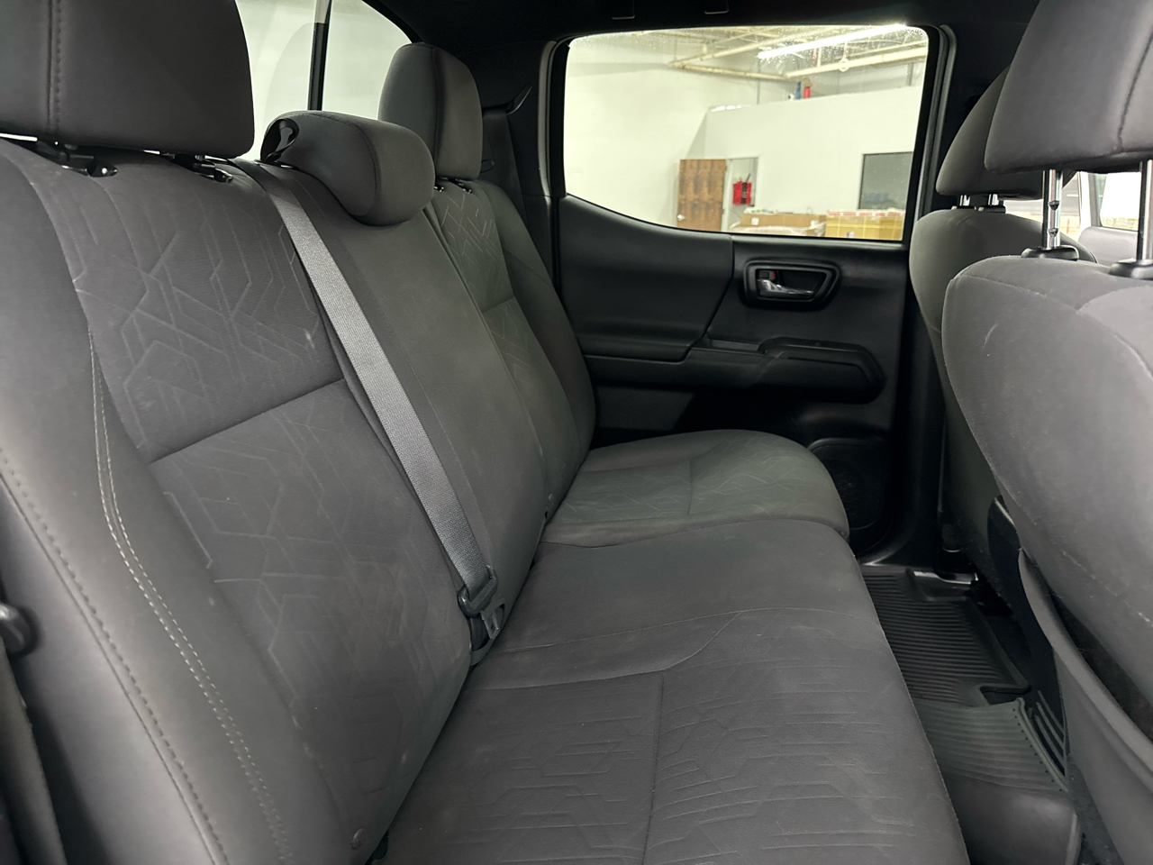 Toyota Tacoma TRD Off Road Double Cab 5' Bed V6 4x4 MT (Natl) 2017