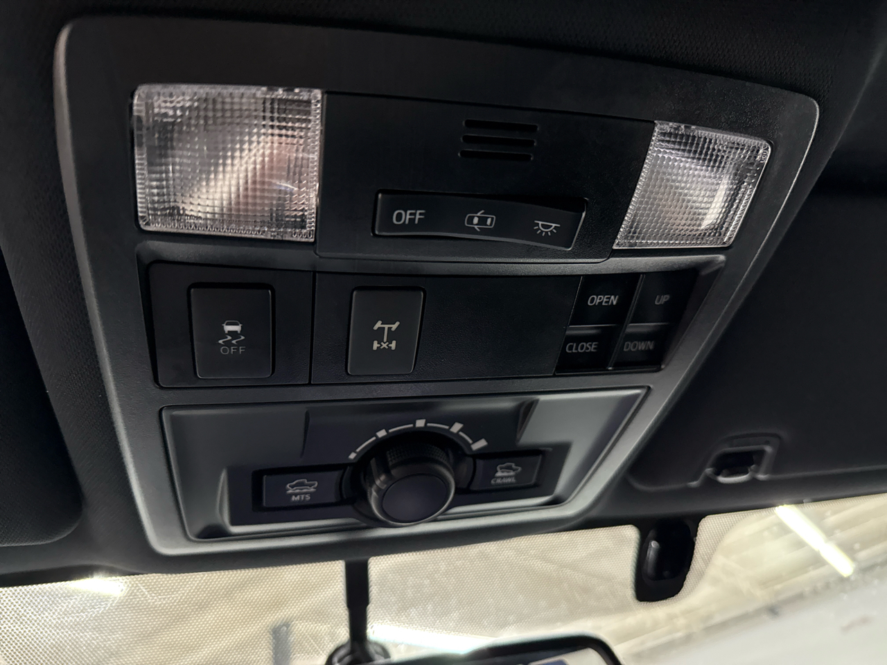 Toyota Tacoma TRD Off Road Double Cab 5' Bed V6 4x4 MT (Natl) 2017