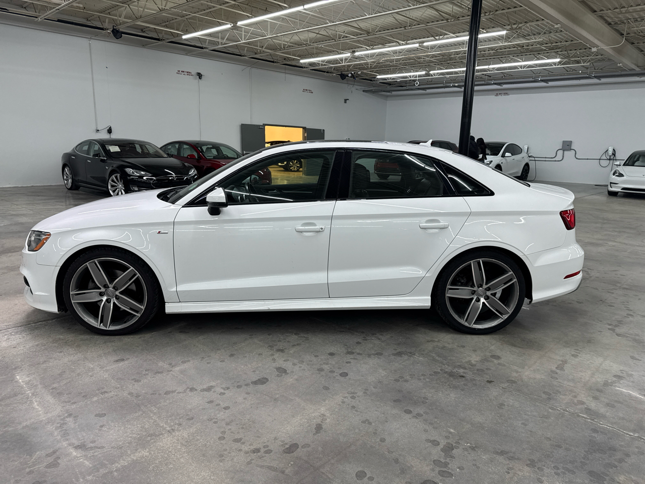 Audi A3 4dr Sdn FWD 1.8T Premium 2016