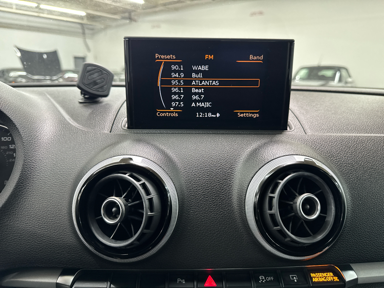 Audi A3 4dr Sdn FWD 1.8T Premium 2016