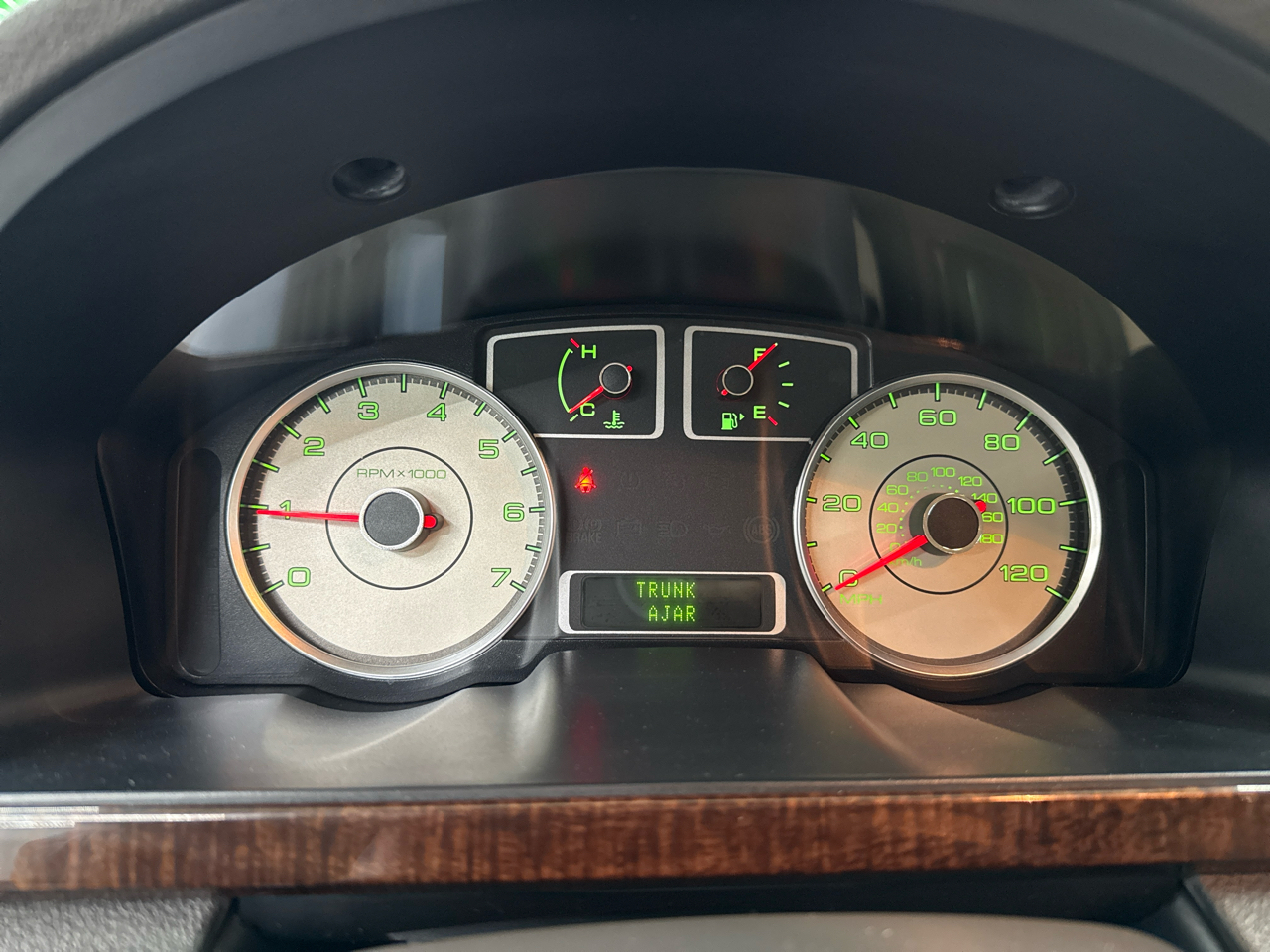 Ford Taurus 4dr Sdn Limited FWD 2008