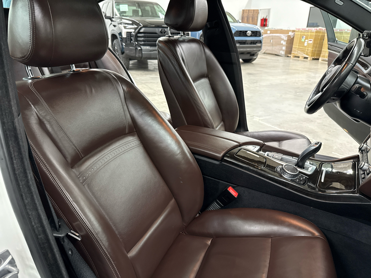 BMW 5 Series 4dr Sdn 528i xDrive AWD 2015