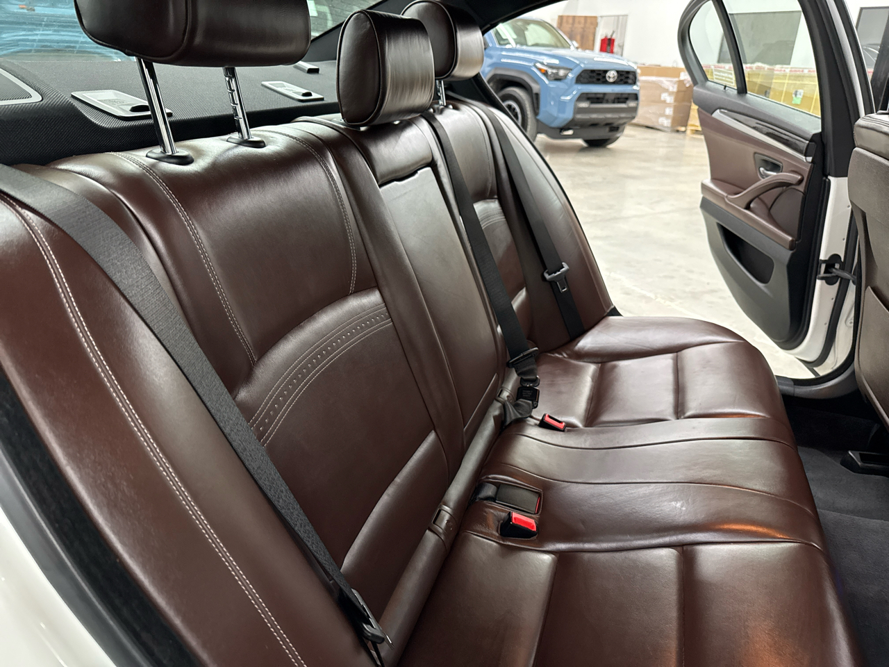 BMW 5 Series 4dr Sdn 528i xDrive AWD 2015