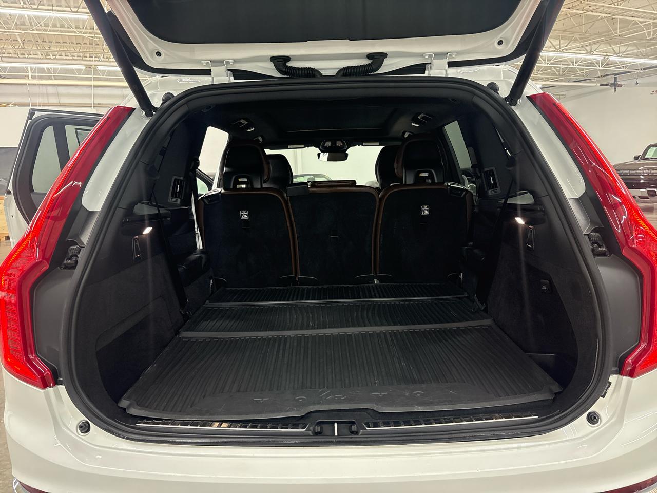 Volvo XC90 Recharge Plug-In Hybrid T8 eAWD PHEV Plus Bright Theme 7P 2024