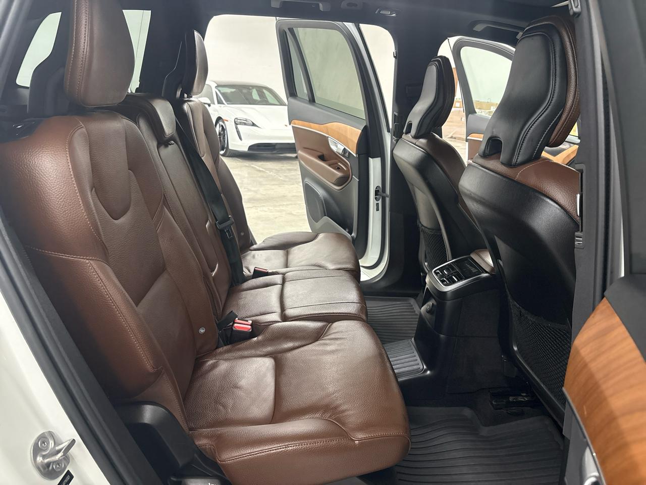 Volvo XC90 Recharge Plug-In Hybrid T8 eAWD PHEV Plus Bright Theme 7P 2024