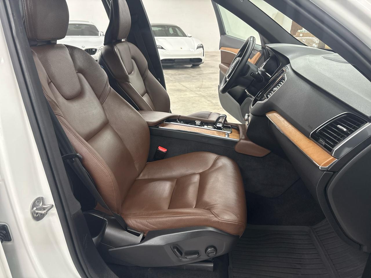 Volvo XC90 Recharge Plug-In Hybrid T8 eAWD PHEV Plus Bright Theme 7P 2024