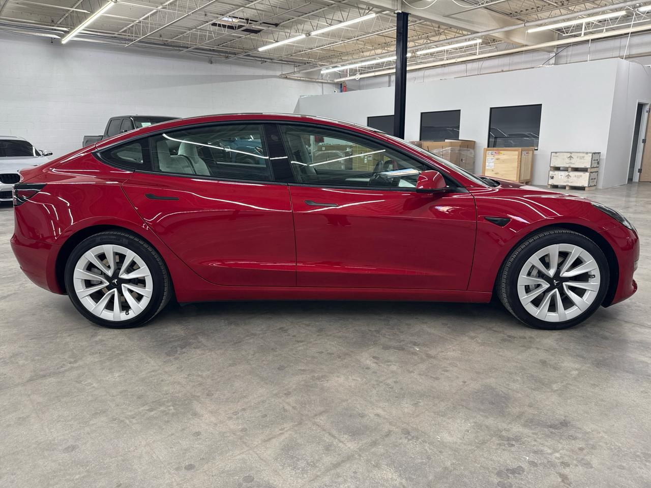 Tesla Model 3 Standard Range Plus RWD 2023