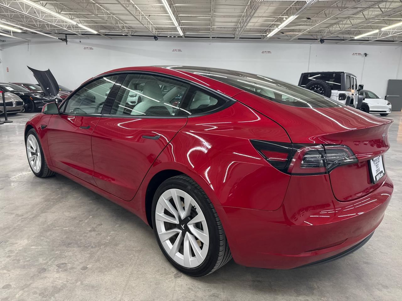 Tesla Model 3 Standard Range Plus RWD 2023