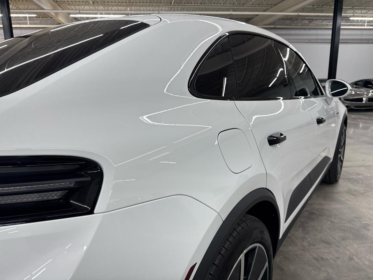 Porsche Macan Electric 4 AWD 2024