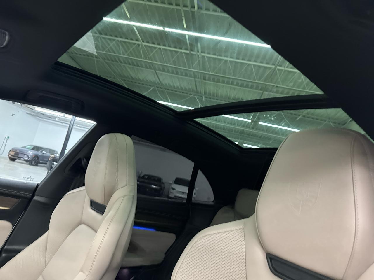 Porsche Macan Electric 4 AWD 2024