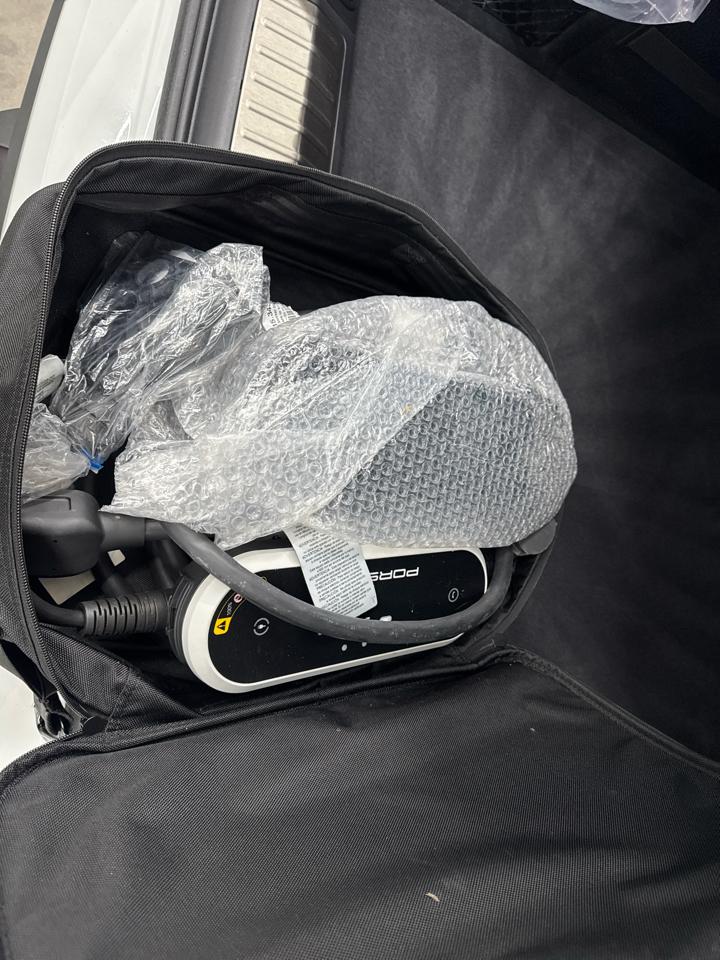 Porsche Macan Electric 4 AWD 2024