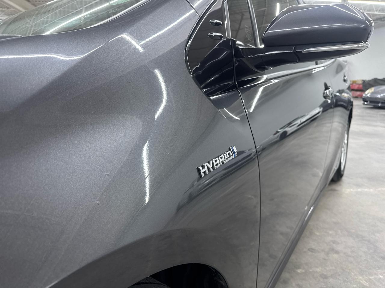 Toyota Prius LE 2019