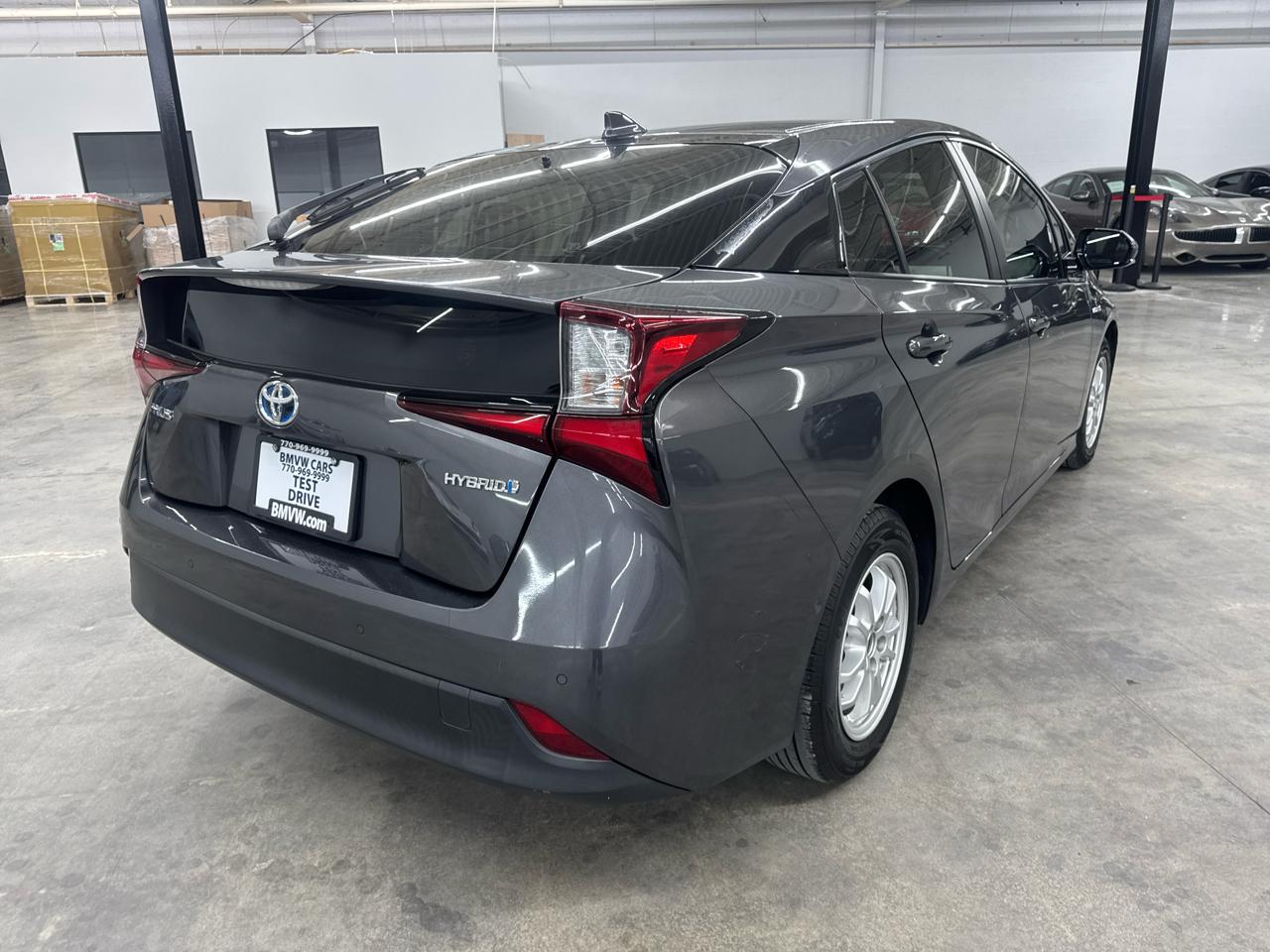 Toyota Prius LE 2019