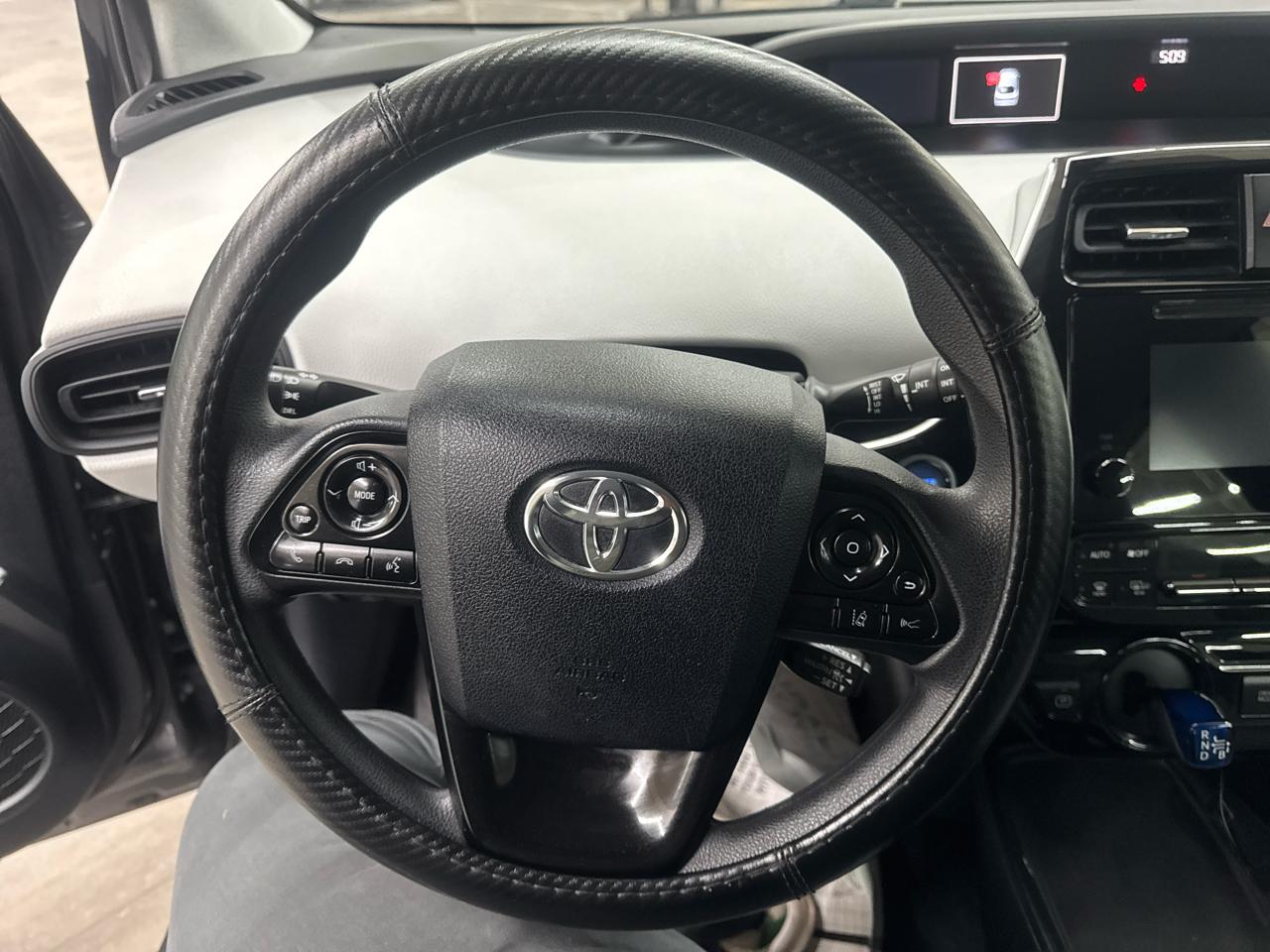 Toyota Prius LE 2019
