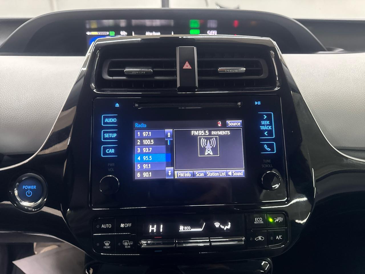 Toyota Prius LE 2019