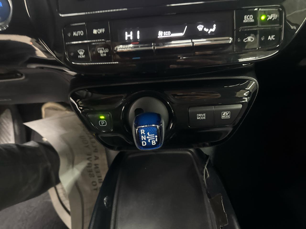 Toyota Prius LE 2019