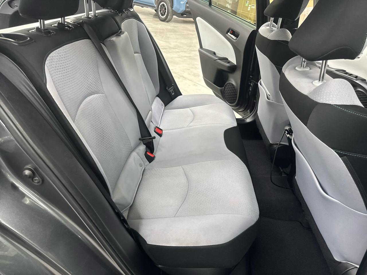 Toyota Prius LE 2019