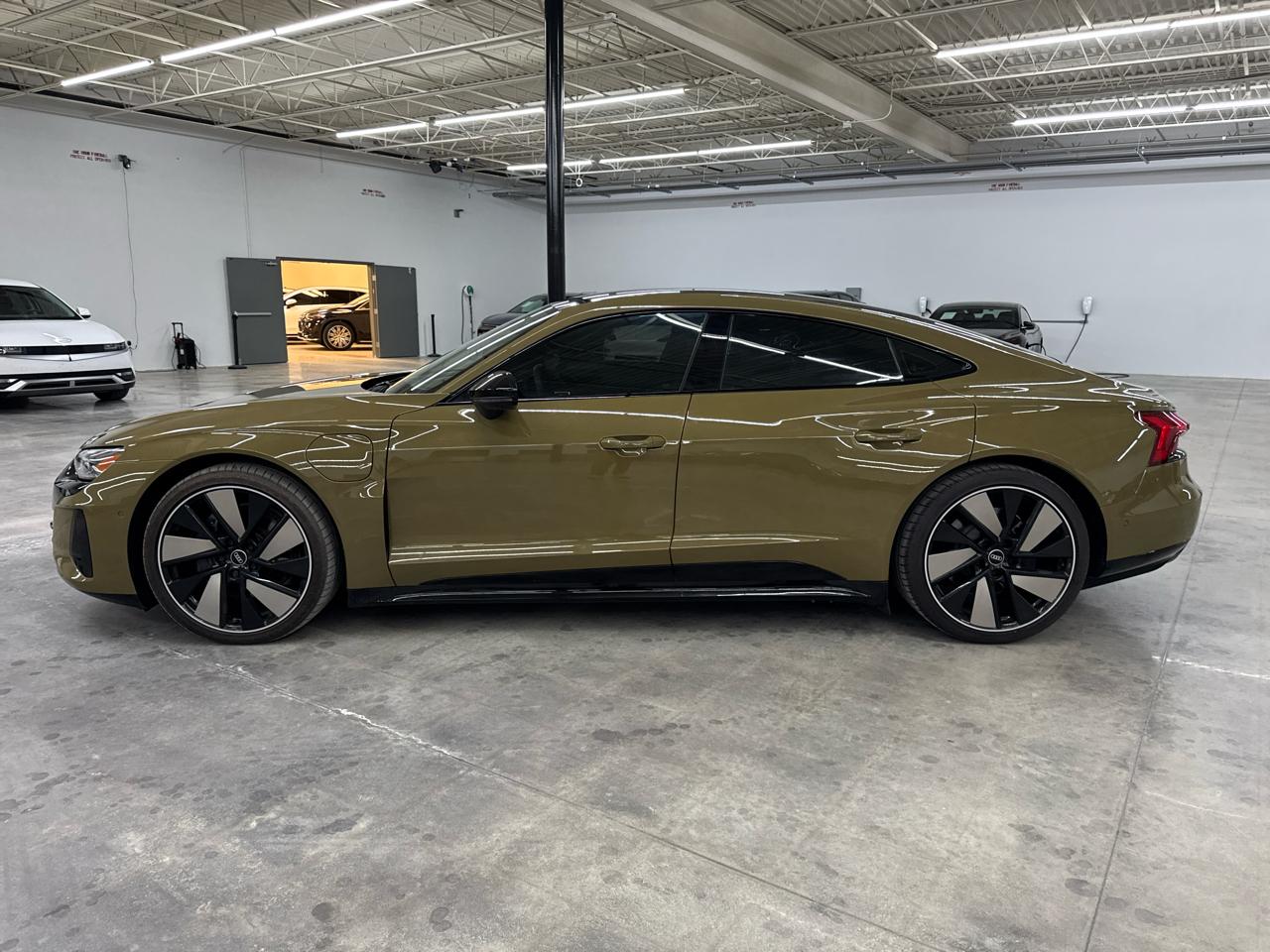 Audi e-tron GT Prestige quattro 2024