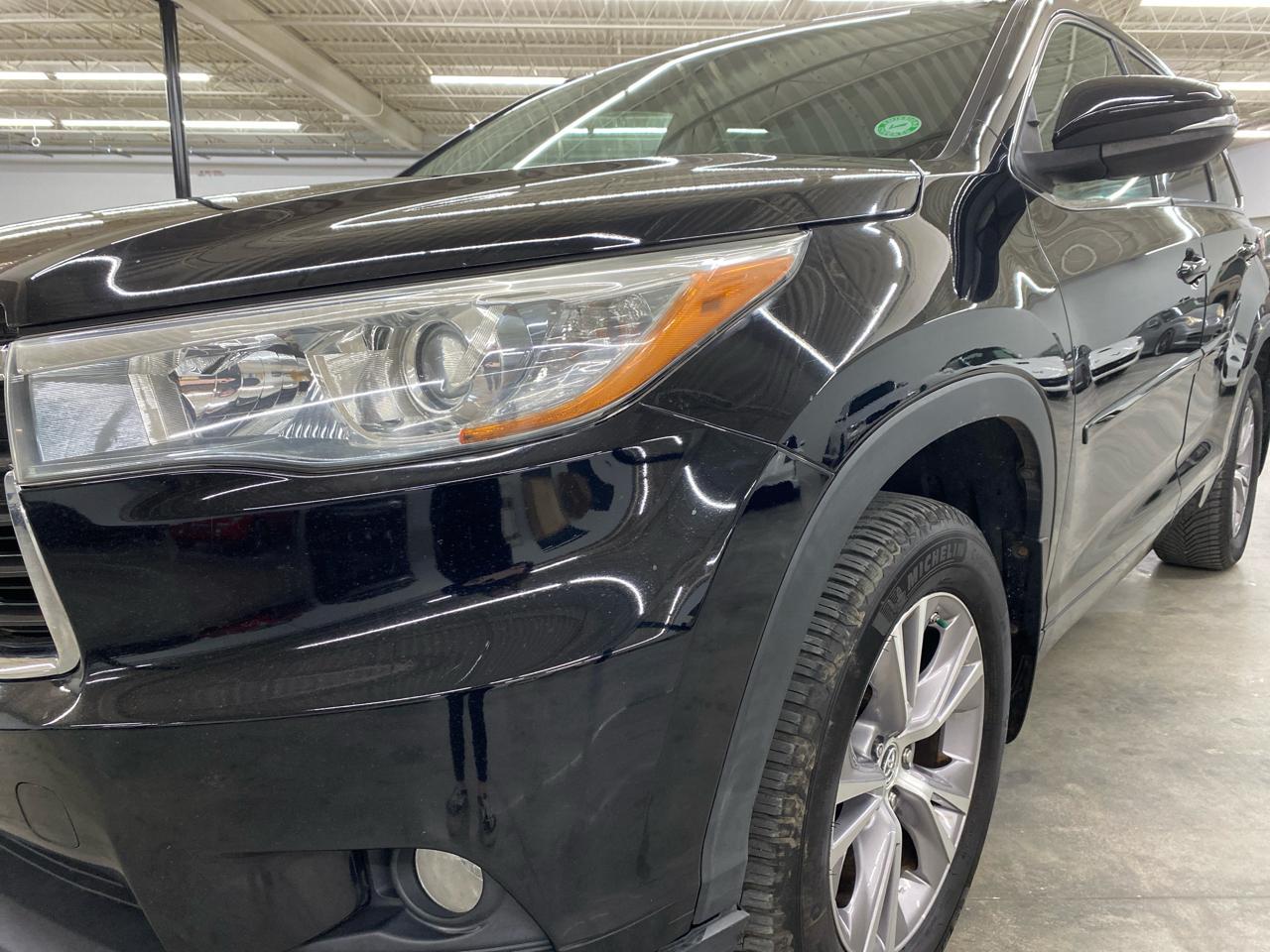 Toyota Highlander AWD 4dr V6 LE (Natl) 2016