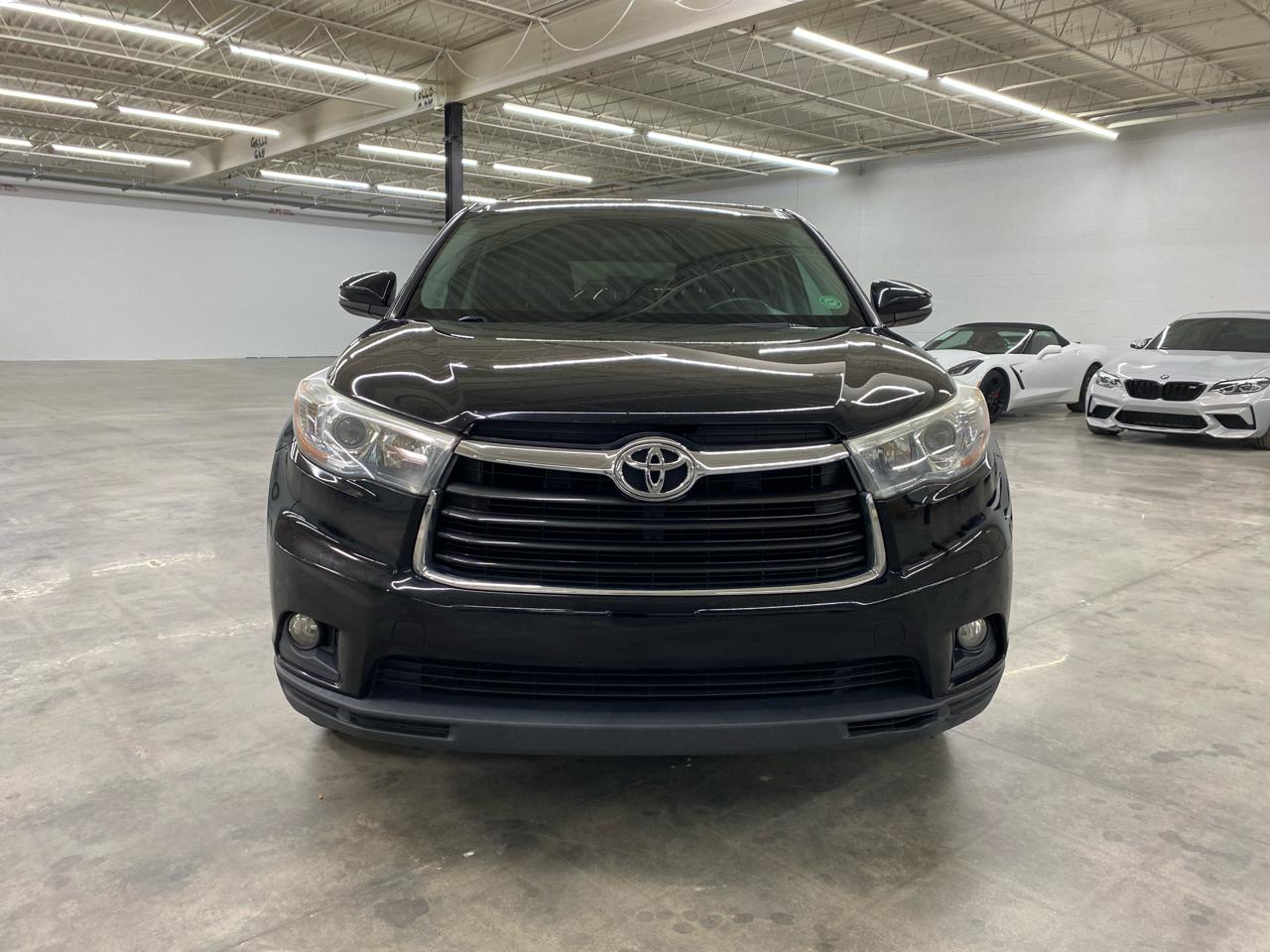 Toyota Highlander AWD 4dr V6 LE (Natl) 2016