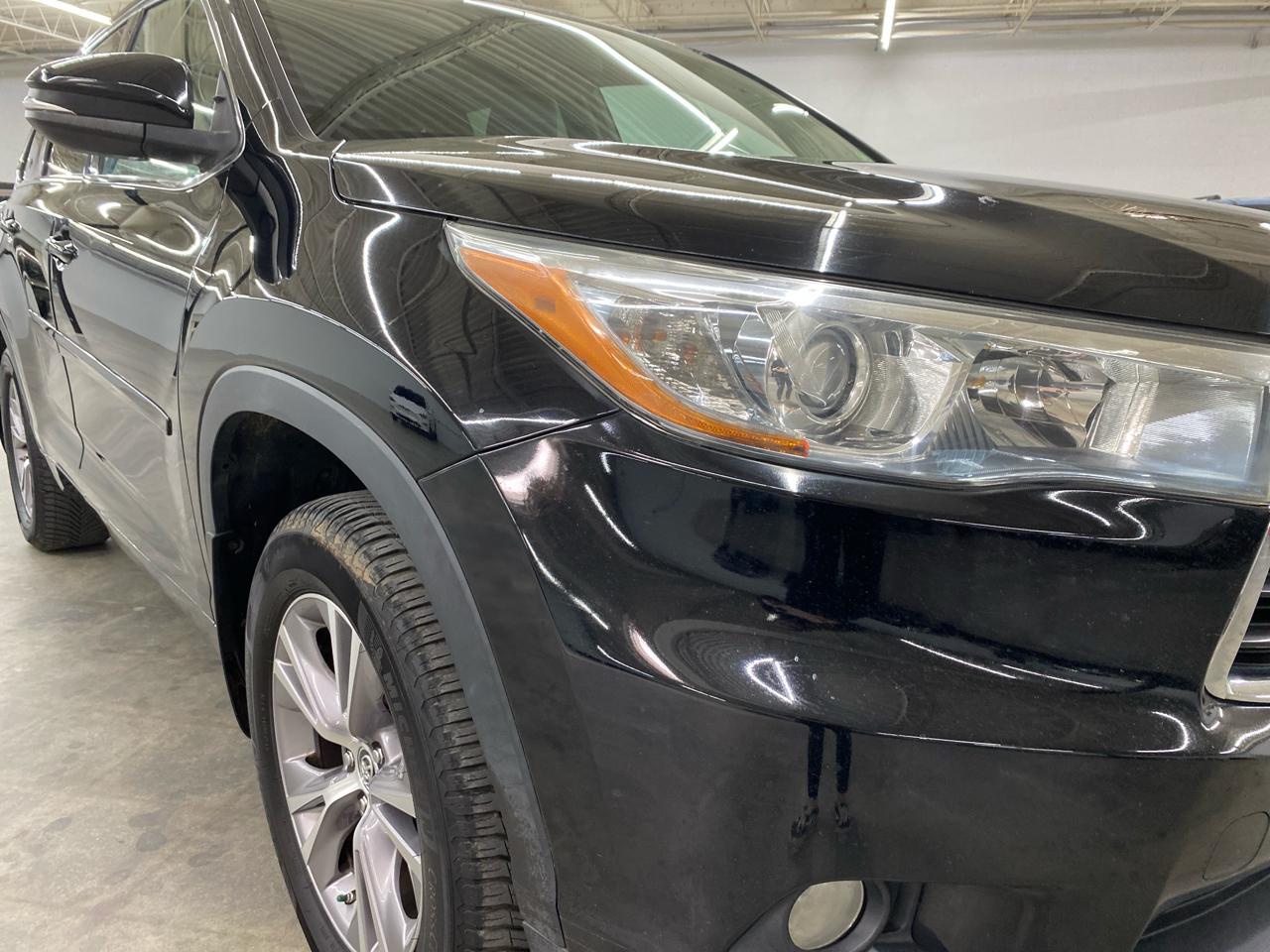 Toyota Highlander AWD 4dr V6 LE (Natl) 2016