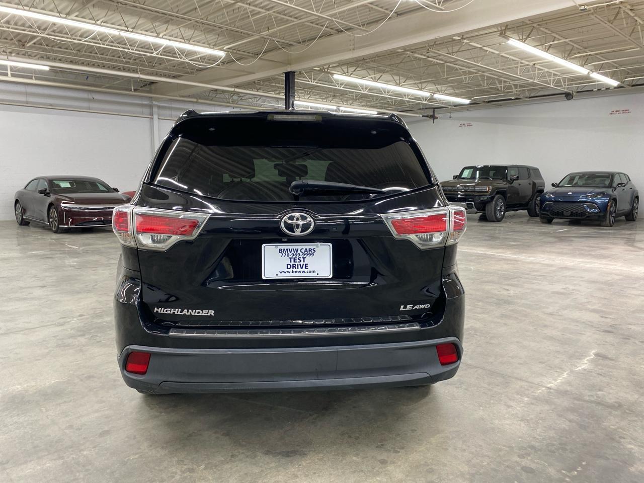 Toyota Highlander AWD 4dr V6 LE (Natl) 2016