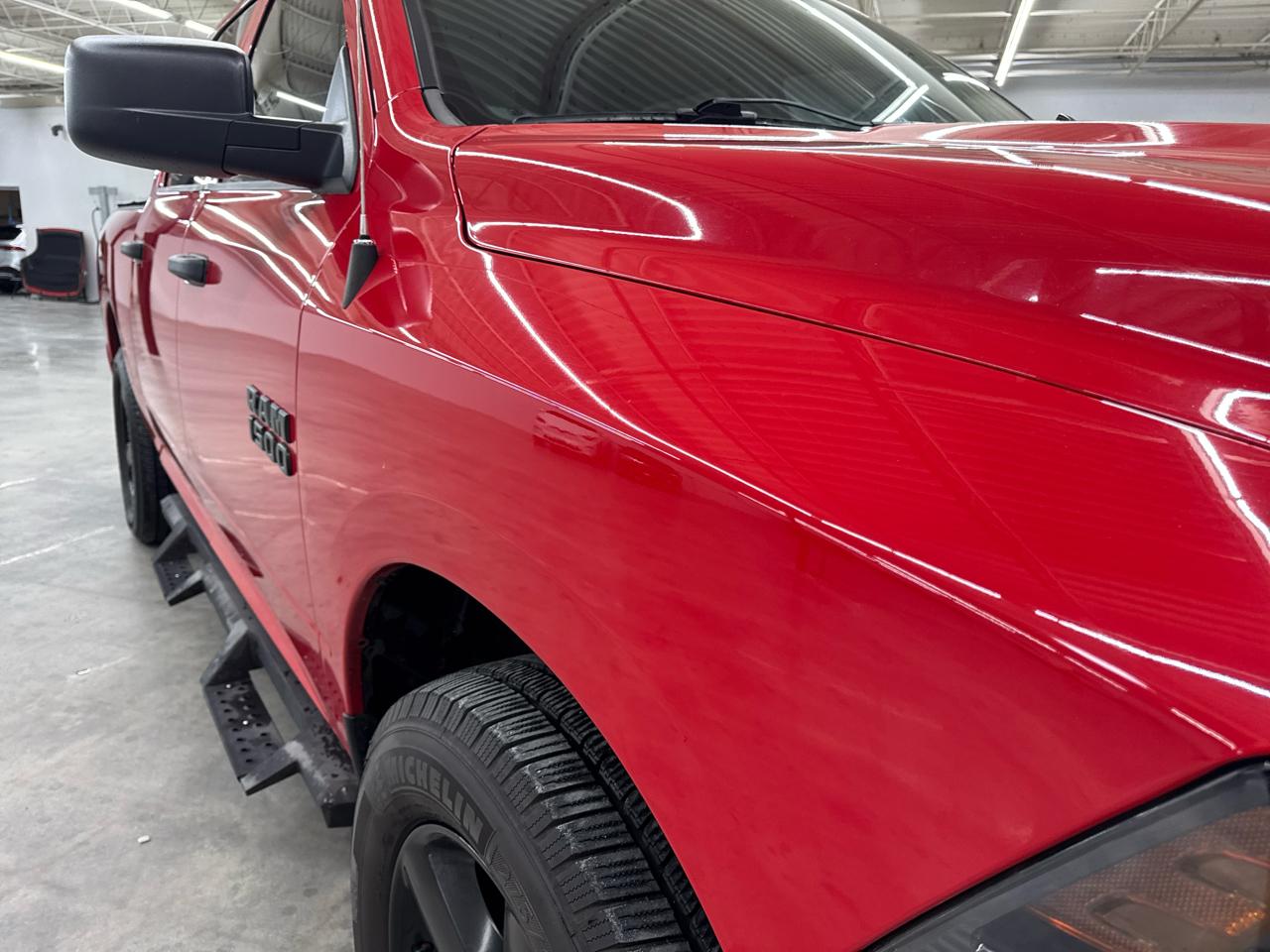 RAM 1500 Express 4x2 Crew Cab 5'7" Box 2018