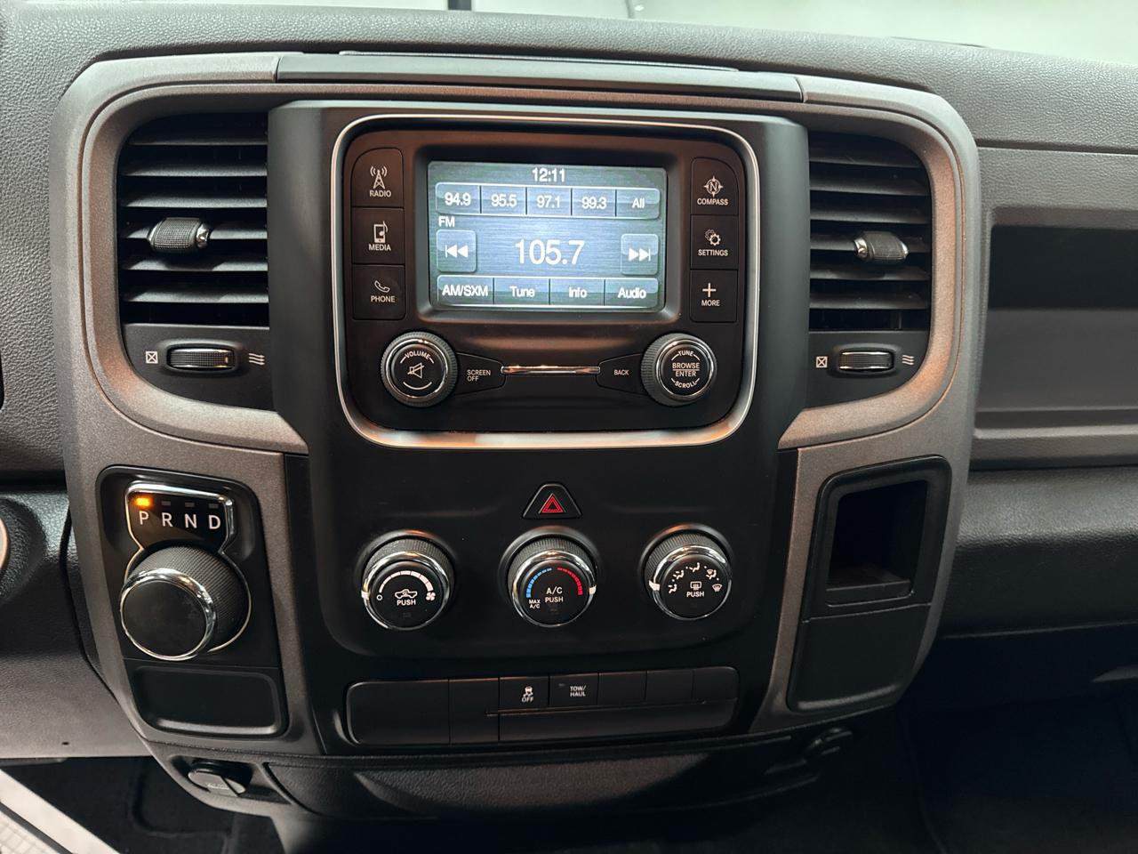 RAM 1500 Express 4x2 Crew Cab 5'7" Box 2018