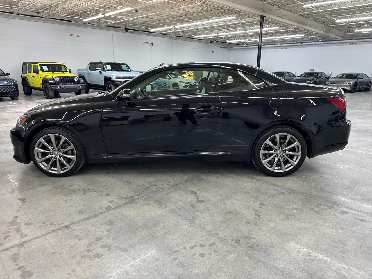 Lexus IS 250C 2dr Conv Auto 2013