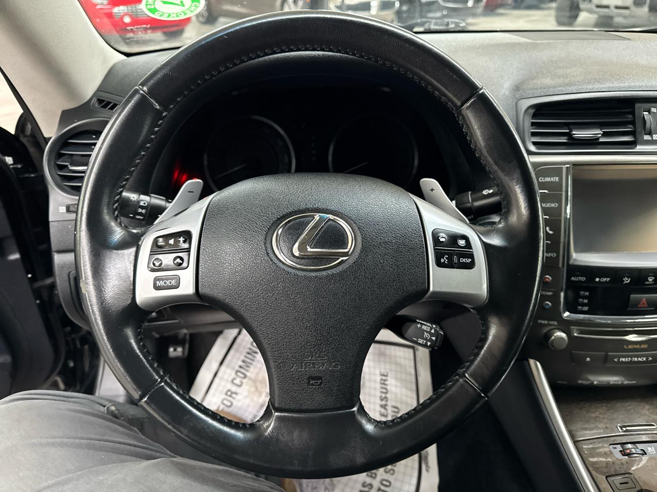 Lexus IS 250C 2dr Conv Auto 2013