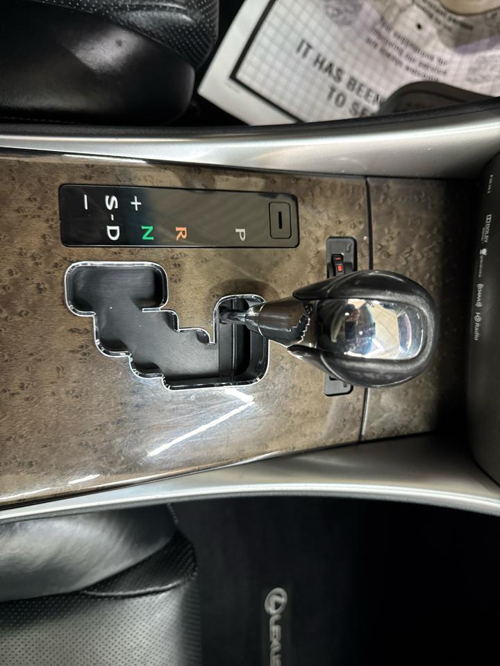 Lexus IS 250C 2dr Conv Auto 2013