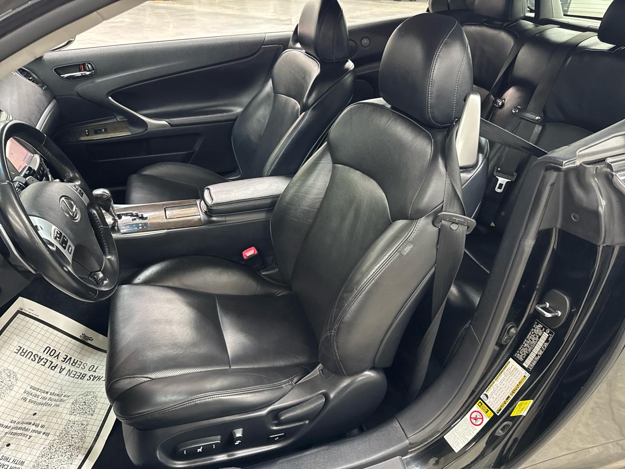 Lexus IS 250C 2dr Conv Auto 2013