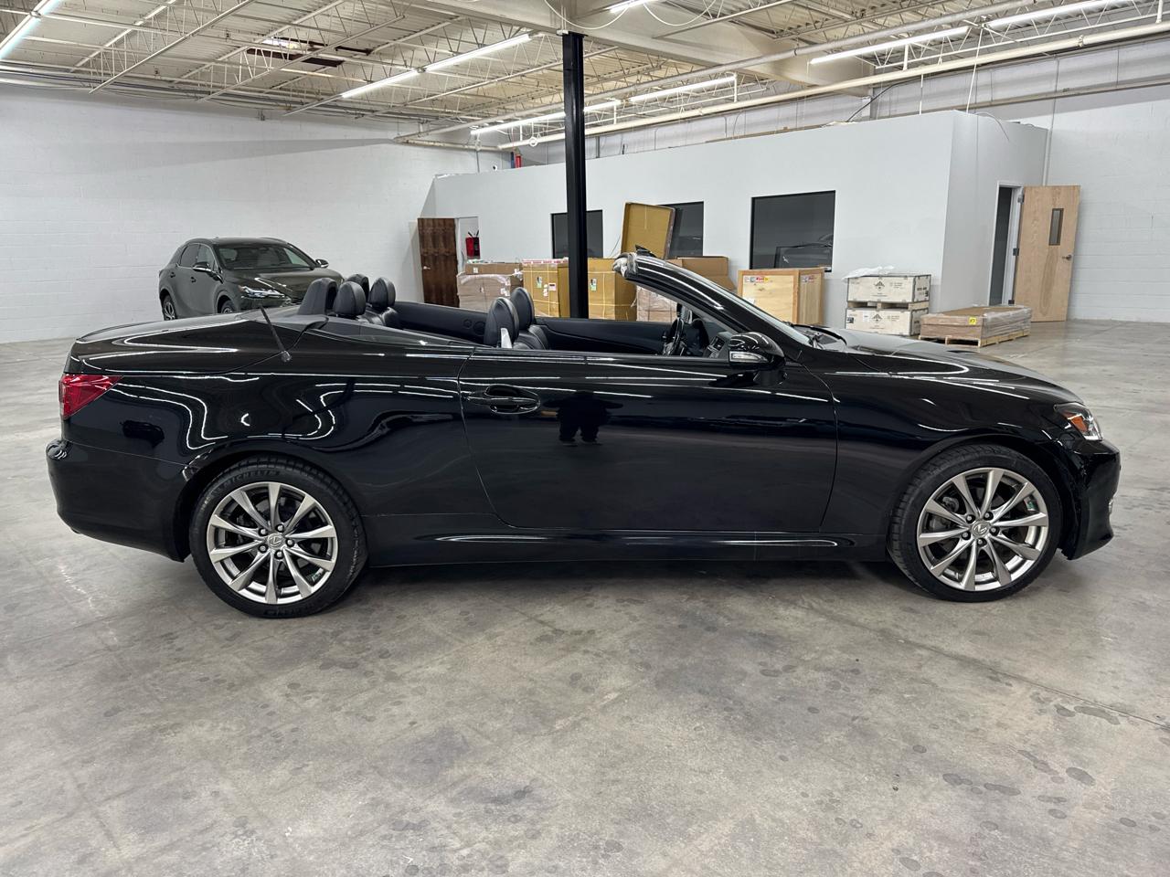 Lexus IS 250C 2dr Conv Auto 2013
