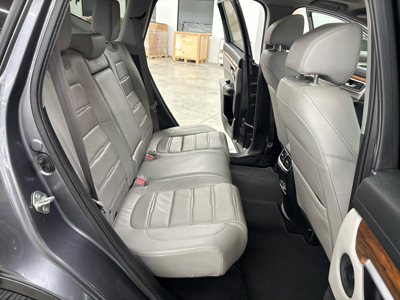 Honda CR-V Touring 2WD 2017