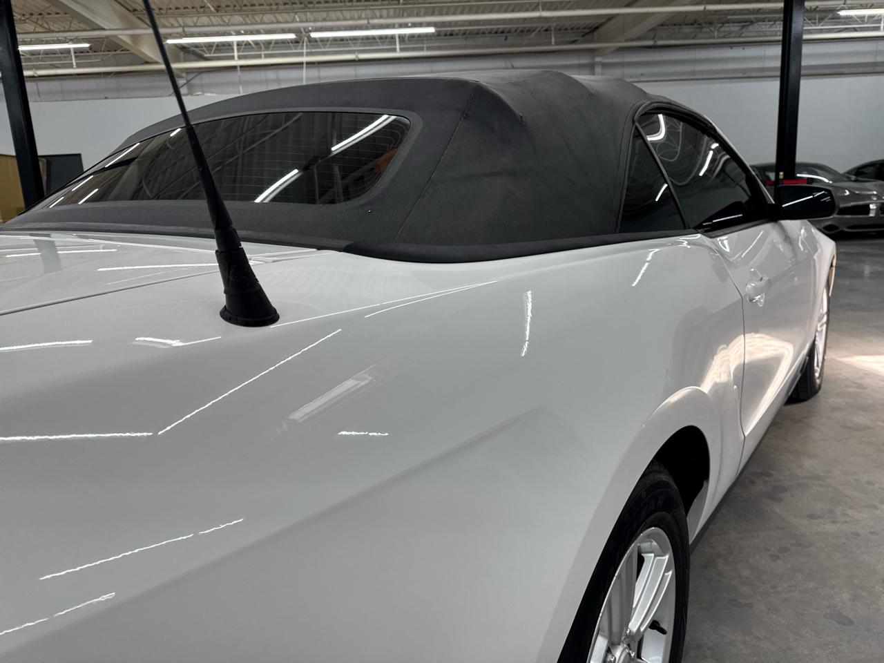 Ford Mustang 2dr Conv V6 2012